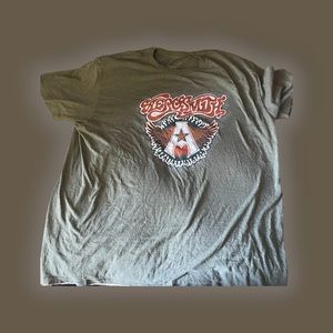 EARTHBOUND TRADING AEROSMITH MUSIC BAND XL